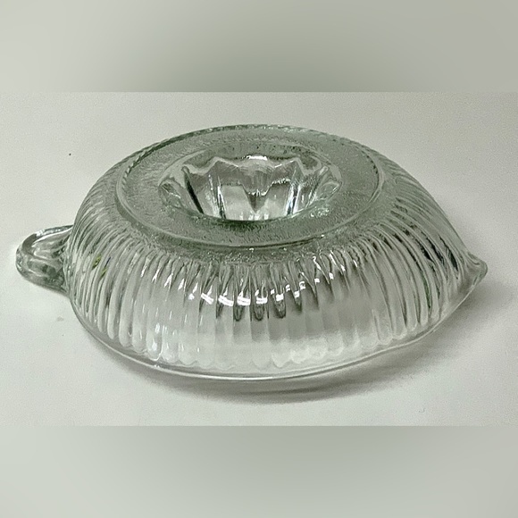 Mid Century Vintage Starburst Pattern Cut Glass Antique Citrus Juicer - Picture 13 of 14